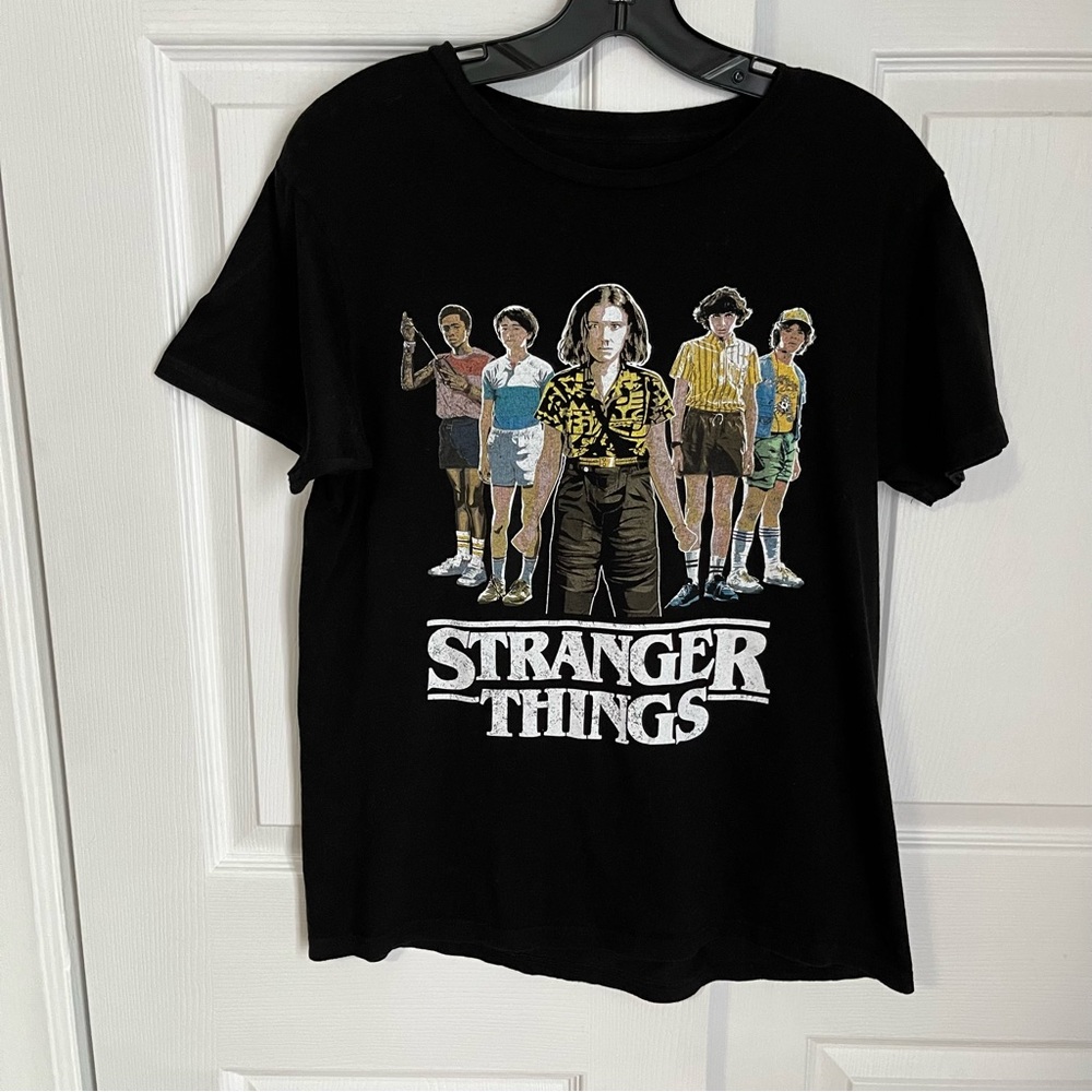 STRANGER THINGS CHARACTER GROUP T-SHIRT - Picture 2 of 5